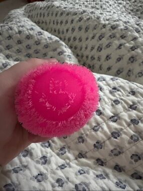 Needoh Fuzzball smiley face